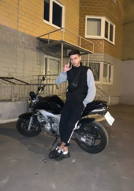 Я Нику, 23, из Полице, ищу знакомство для общения