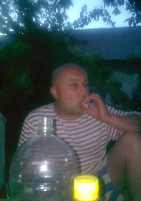 Дмитрий из Светловодска, ищу на сайте знакомства на одну ночь