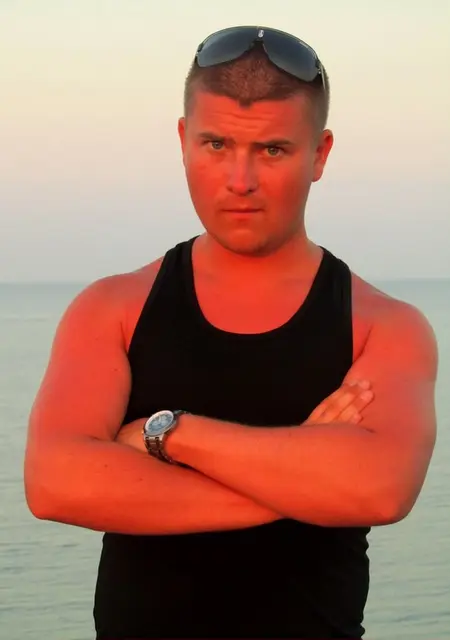 Rom з Охтирка, мені 40 років, познайомлюсь для спілкування