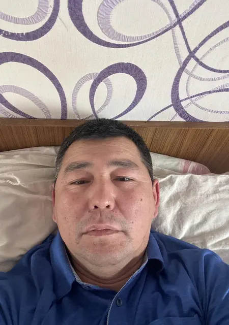 Alik из Дятлово, мне 25, познакомлюсь на одну ночь