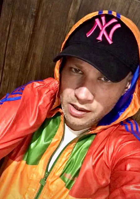 Vladimir з Кам'янського, шукаю на сайті знайомства без зобов'язань