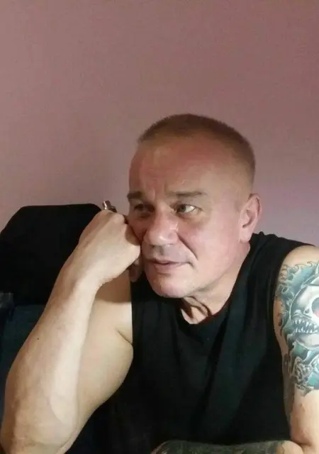 Александр из Львова, мне 62, познакомлюсь без обязательств