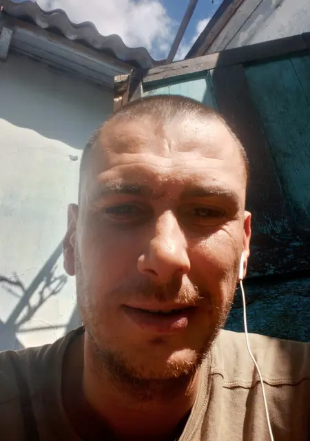 Саша з Херсона, шукаю на сайті знайомства без зобов'язань