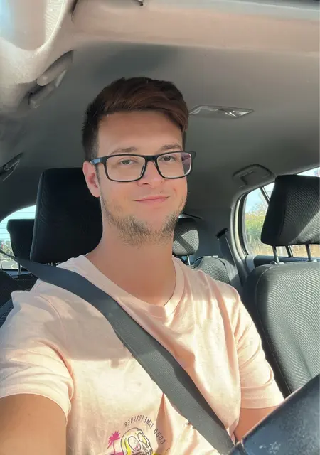 Elihu de Palma de Mallorca, tengo 26 años, listo para conocer para lío de una noche