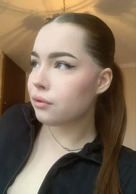 Я Валя, 21, знакомлюсь без обязательств в Вильнюсе