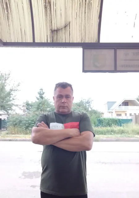 Геннадий из Кривого Рога, ищу на сайте знакомства без обязательств