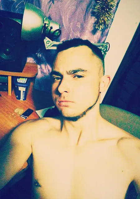 Я Влад, 27, знакомлюсь без обязательств в Бердянске