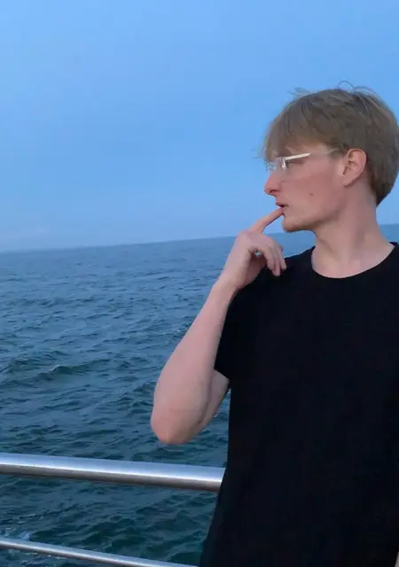 Alexis из Одессы, мне 24, познакомлюсь на одну ночь