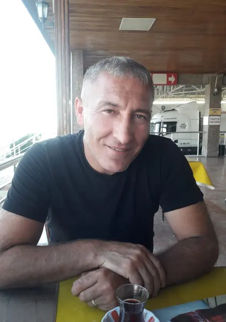 Я Sezayi, 50, знакомлюсь для постоянных отношений в Анкаре