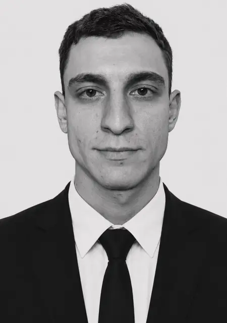 Александр из Днепра, мне 28, познакомлюсь для общения