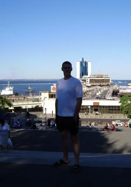 Володя из Кишинёва, мне 37, познакомлюсь на одну ночь