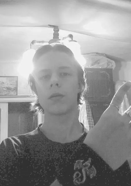 Я Александр, 35 років, знайомлюсь без зобов'язань у Сумах