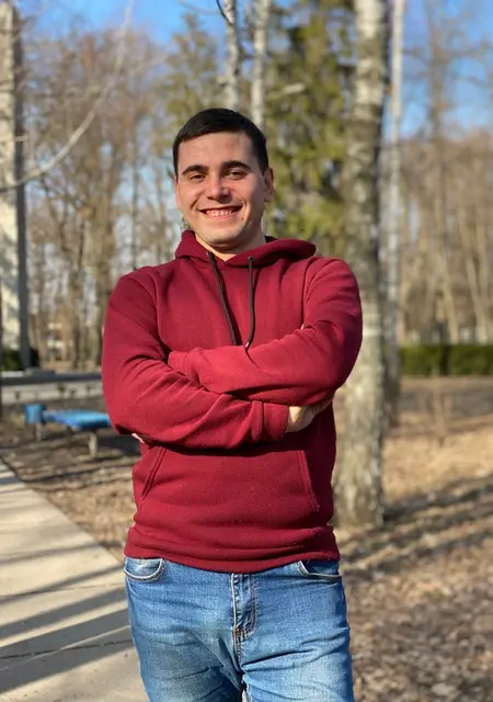 Я Віталій, 24 років з Черкас, шукаю знайомства на одну ніч