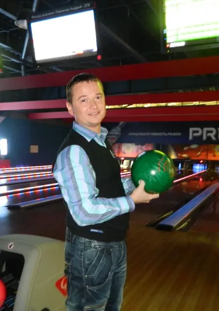 Роман з Харкова, мені 45 років, познайомлюсь для спілкування