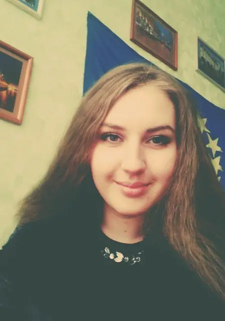 Ирочка Котик из Лисичанска, ищу на сайте общение