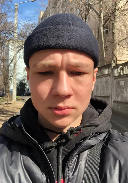 Я Максим, 21, из Львова, ищу знакомства на одну ночь