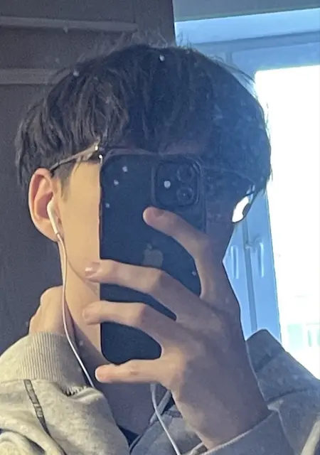 Я Arseni, 18, из Амстердама, ищу знакомство для общения