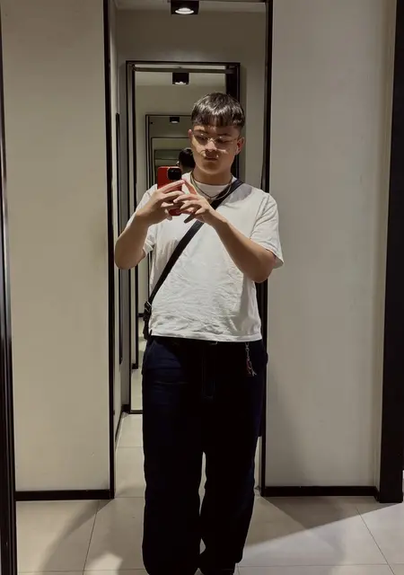 Soy Josito, 18 años, conociéndome para chatear en Lalin