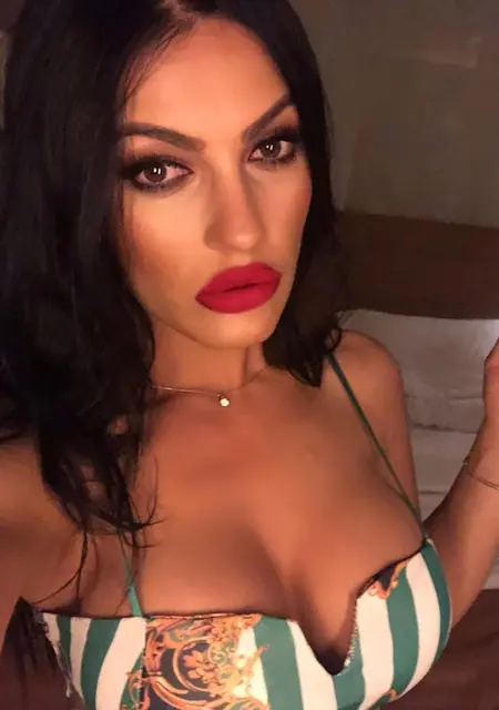 Olia из Гродно, мне 45, познакомлюсь для приятного времяпровождения