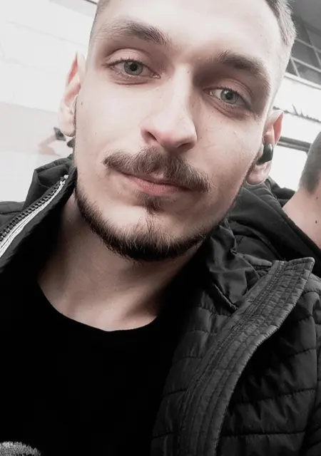 Я Ярослав, 21, из Варшавы, ищу знакомство для общения