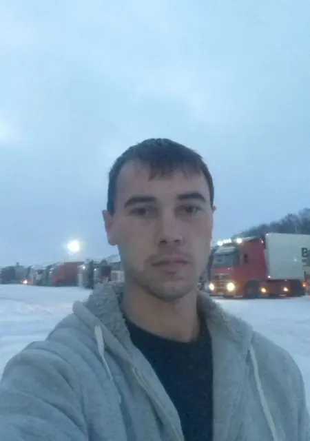 Александр из Уральска, мне 36, познакомлюсь для совместных путешествий
