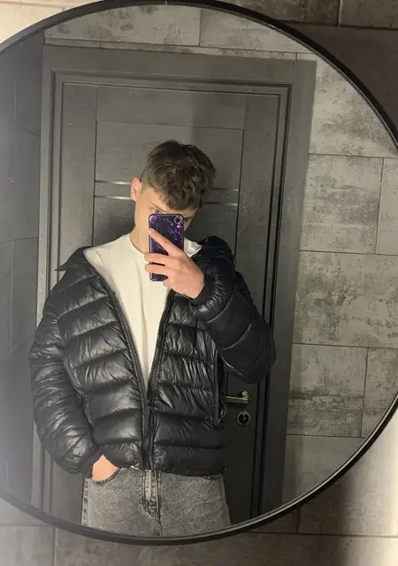 Я Дмитрий, 18, знакомлюсь для общения в Амстердаме
