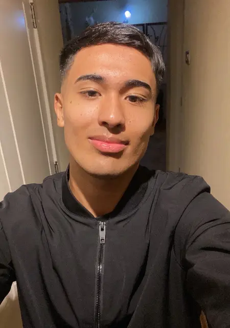 Maximiliano из Сантьяго, мне 20, познакомлюсь для открытые отношения