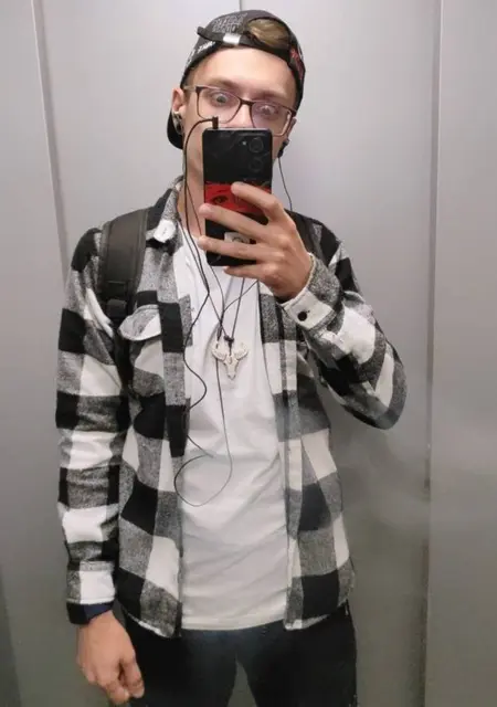 Eduard из Донецка, мне 28, познакомлюсь для общения