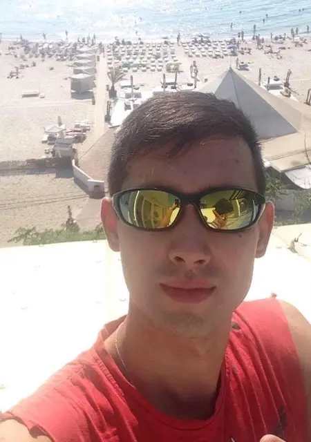 Vanya из Краматорска, ищу на сайте знакомства без обязательств