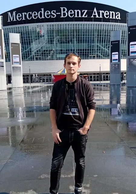 Я Денис, 26, знакомлюсь на одну ночь в Барановичах