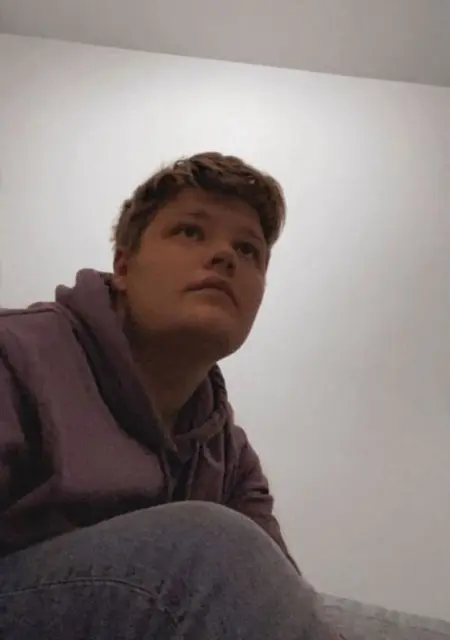 Я Alz, 21, из Стокгольма, ищу знакомство