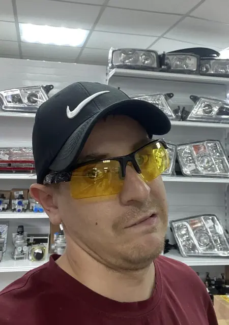 Я Nikolai, 35, знакомлюсь для общения в Амстердаме