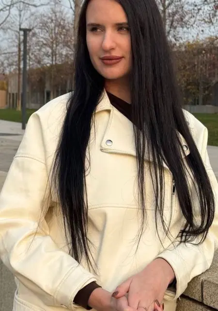 Soy Polina, 25 años, conociéndome para pasatiempo agradable en Madrid