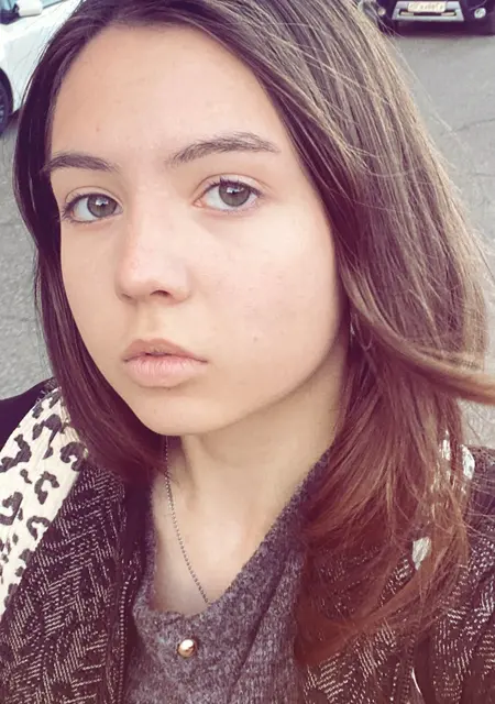 Я Соня, 19, из Вашингтона, ищу знакомство для вирта