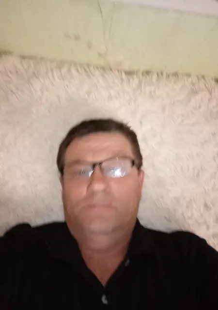 Я Олег, 54 років, знайомлюсь без зобов'язань у Львові