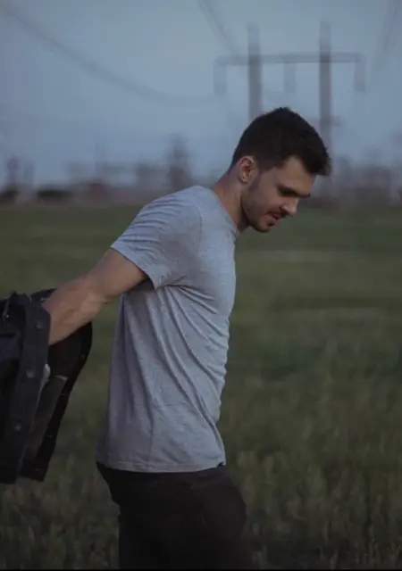 Я Влад, 28 років, знайомлюсь для спільних подорожей у Рівному