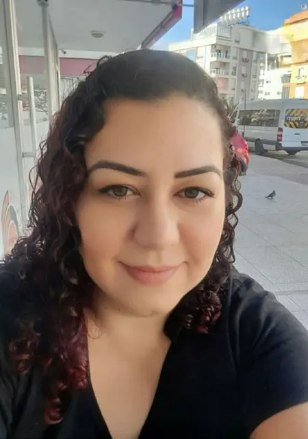 Я Gamze, 35, из Стамбула, ищу знакомство