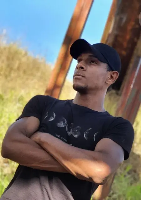 Deryk из Берлина, мне 24, познакомлюсь