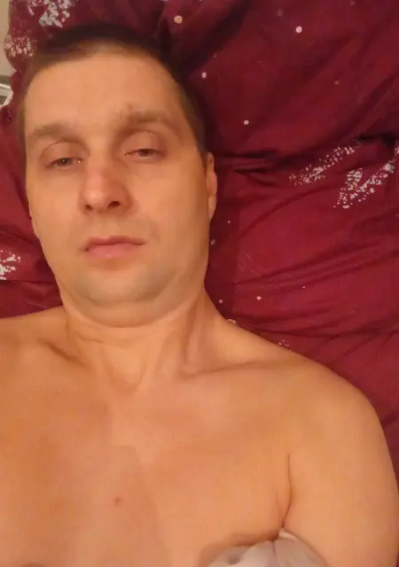 Александр из Донецка, ищу на сайте открытые отношения