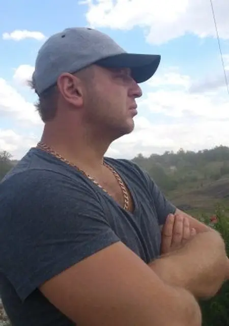 Я Дима, 46 років з Сєвєродонецька, шукаю знайомства на одну ніч