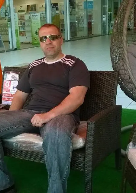 Я Владимир, 51, из Кишинёва, ищу знакомства без обязательств