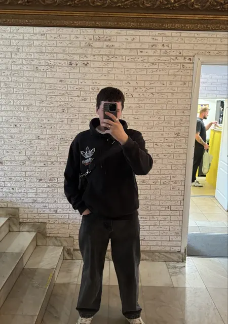 Кирилл из Гомеля, ищу на сайте знакомства на одну ночь