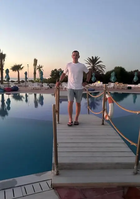 Я Mykola, 30, знакомлюсь для приятного времяпровождения в Праге