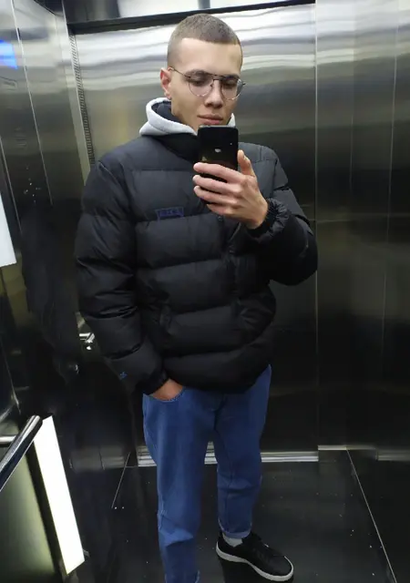 Я Діма, 21, знакомлюсь для приятного времяпровождения в Умани