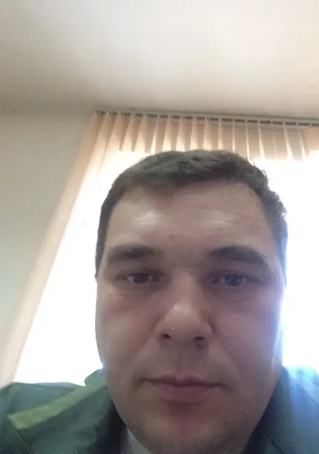 Я Олег, 47, из Павлодара, ищу знакомства на одну ночь