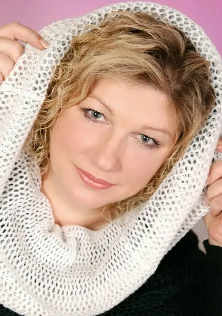 Elena из Киева, мне 59, познакомлюсь для постоянных отношений