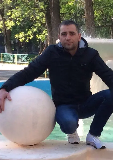 Я Дмитрий, 47 років, знайомлюсь на одну ніч у Покрове