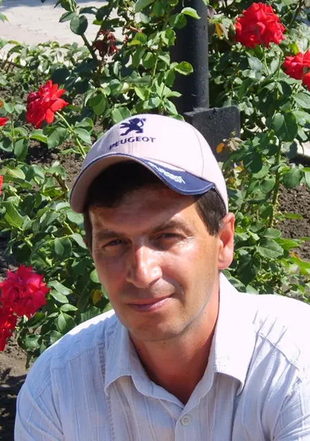 Я Веталь, 50 років, знайомлюсь без зобов'язань у Маріуполі