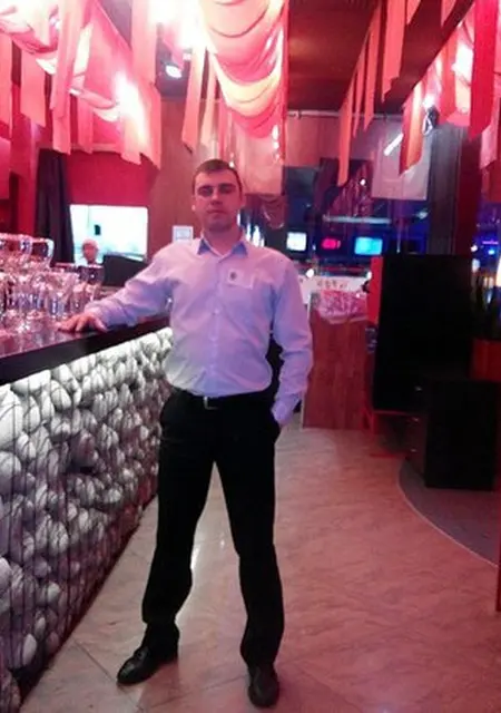 Игорь из Алчевска, мне 37, познакомлюсь без обязательств