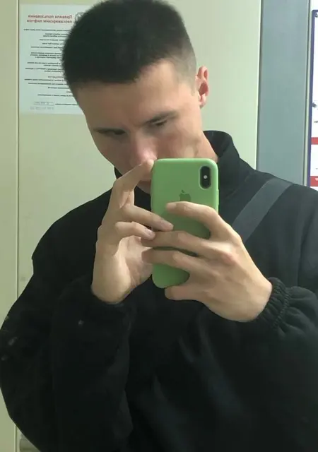 Я Александр, 23, из Плимут, ищу знакомства без обязательств